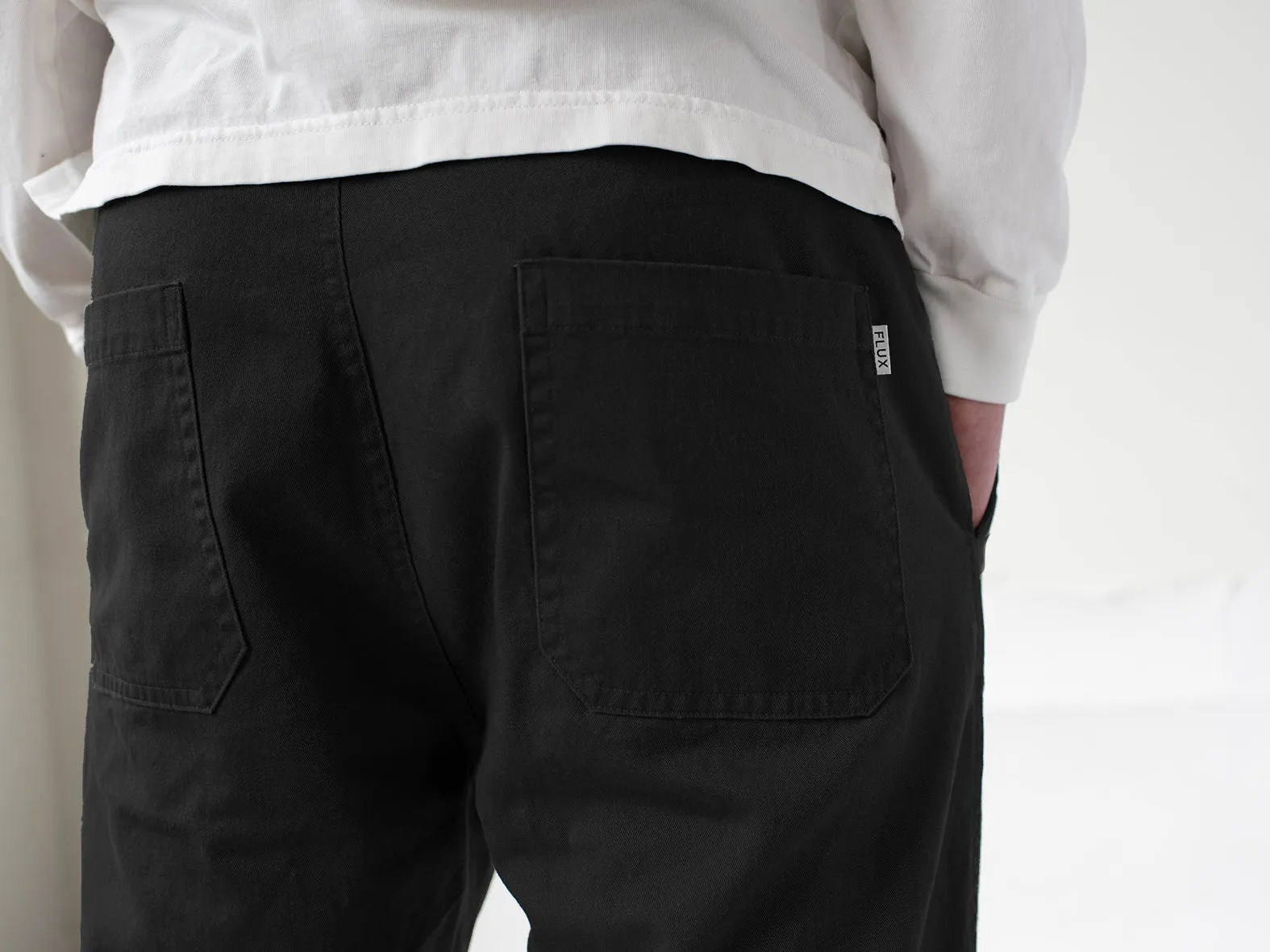 FIELD PANT. RELAXED. BLACK