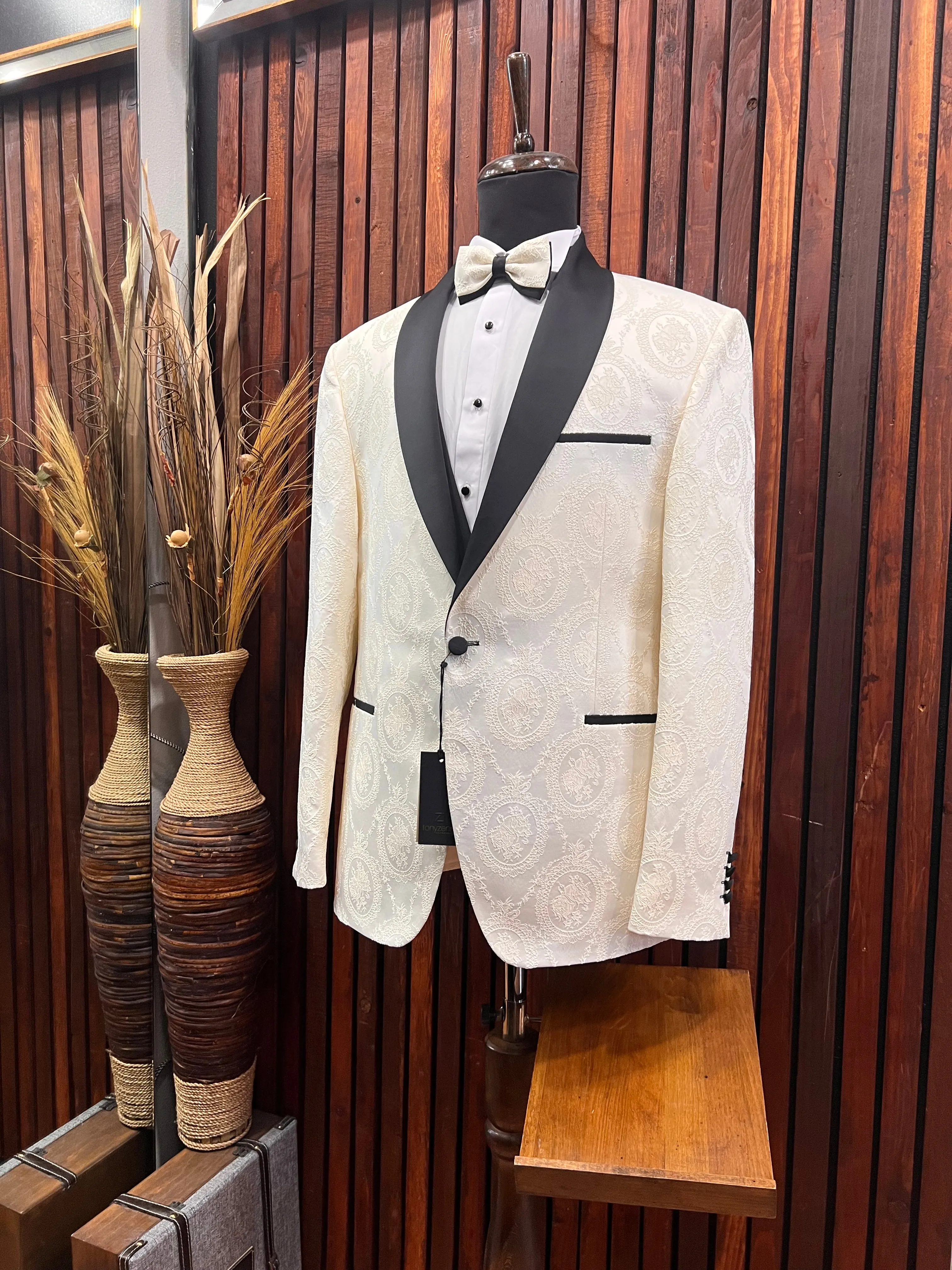 Mens Floral White Tuxedo with Black Shawl Lapel Slim fit 3 piece Tuxedo | Big And Tall | Weddings and Special Eventse