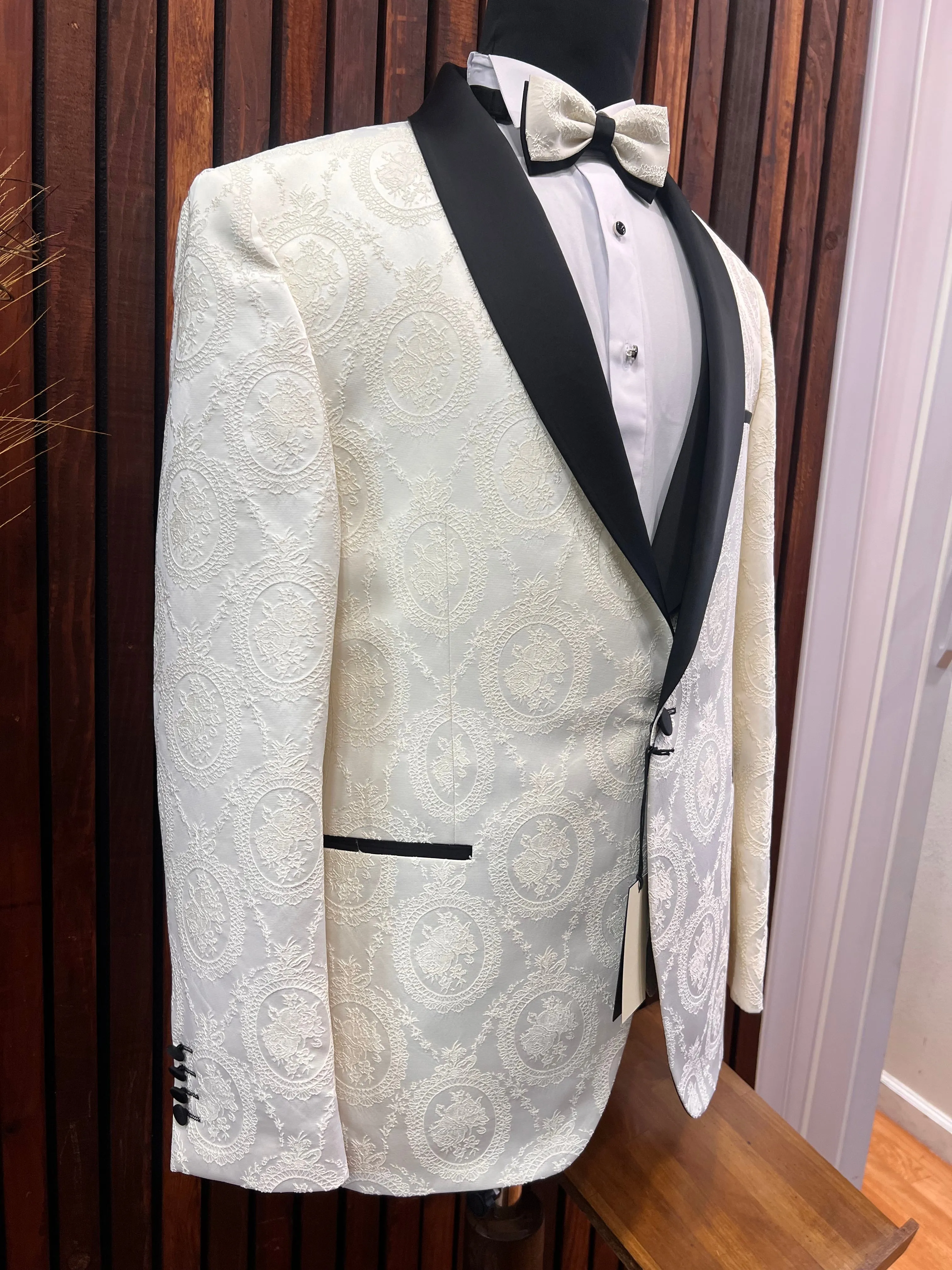 Mens Floral White Tuxedo with Black Shawl Lapel Slim fit 3 piece Tuxedo | Big And Tall | Weddings and Special Eventse