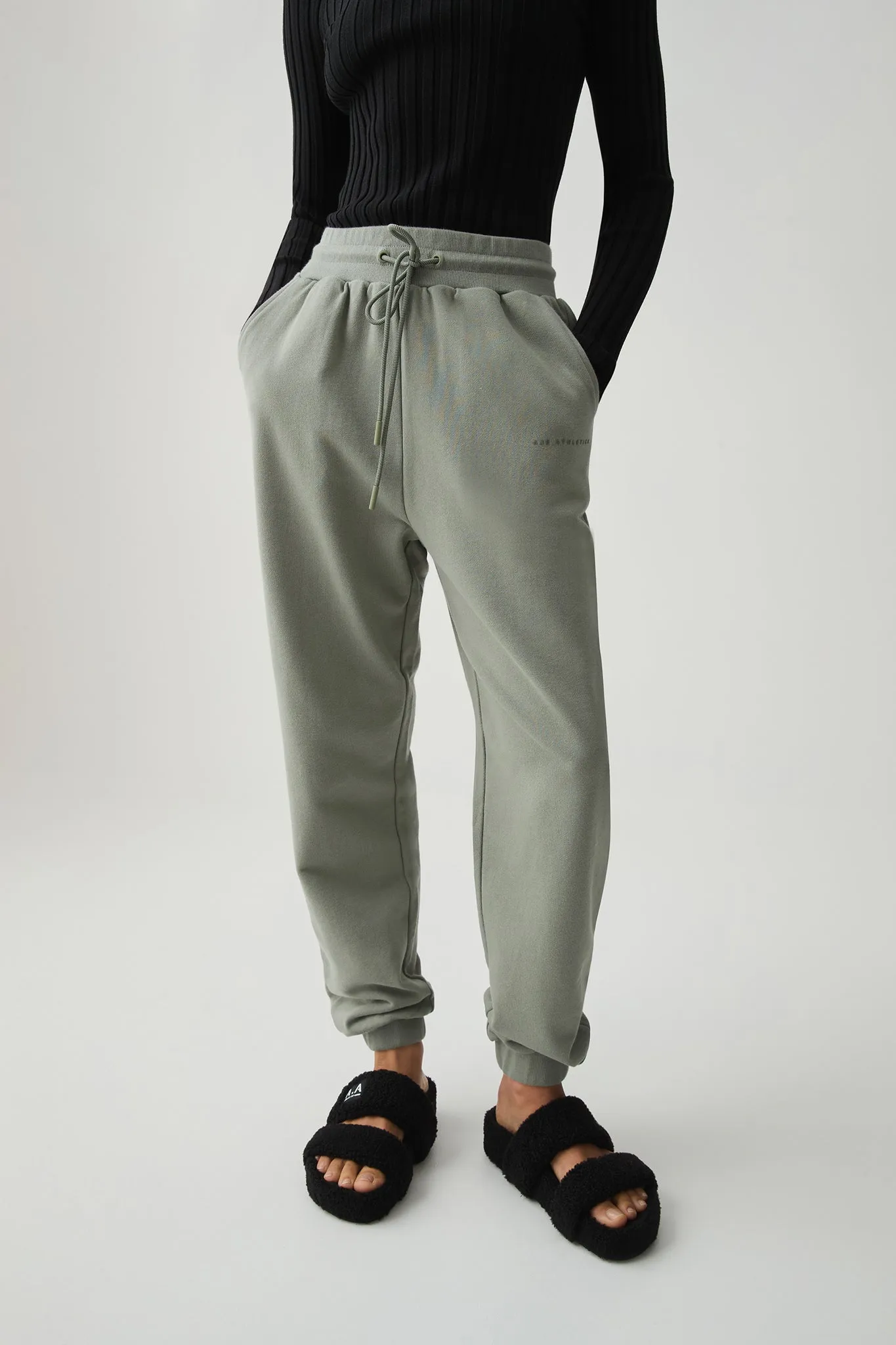 Relaxed Trackpant 508