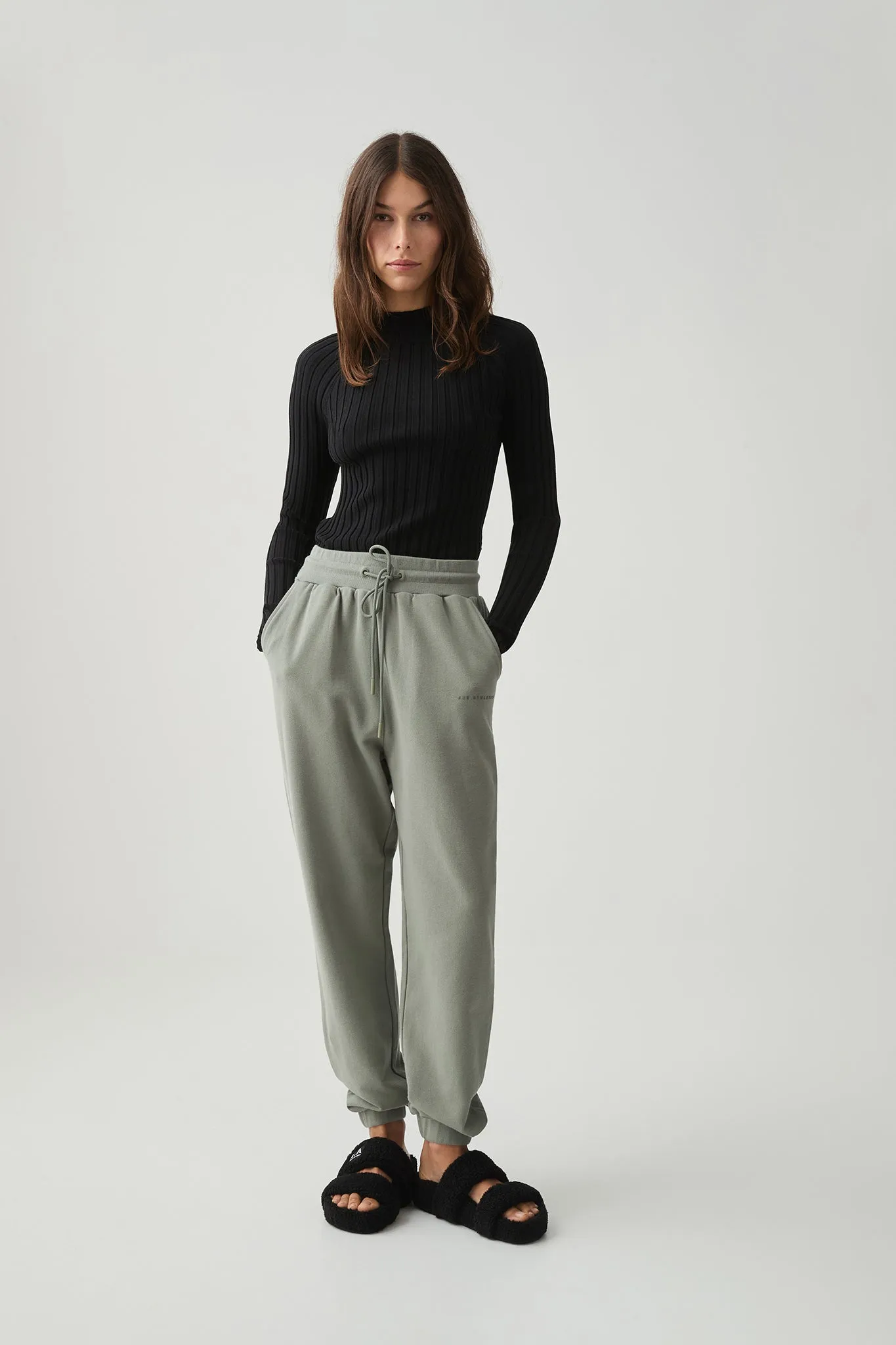 Relaxed Trackpant 508