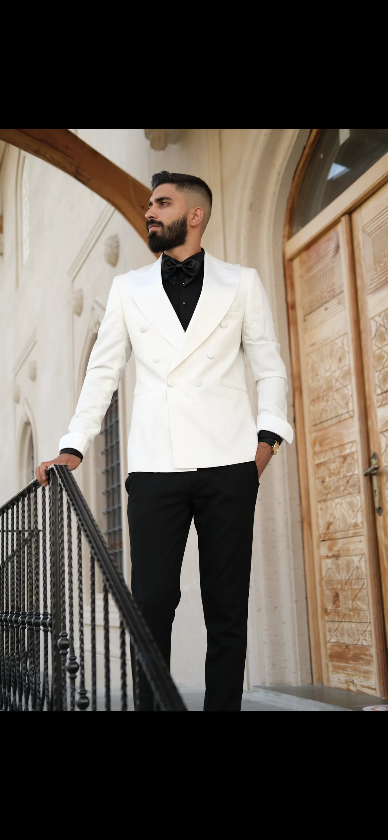 Slim Fit Off White Double Breasted Tuxedo White Buttons | Peak Lapel