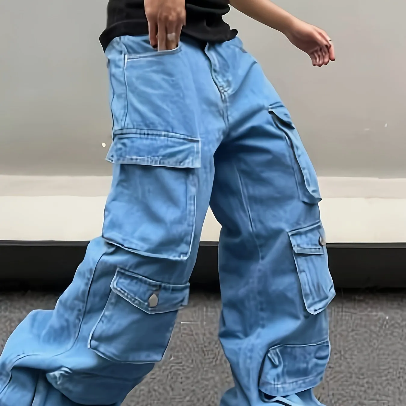 Wide Leg Cargo Denim Jeans for Men - Stylish Streetwear Pants with Multiple Pockets, Comfortable Fit, and Versatile Design for Spring and Fall Seasons