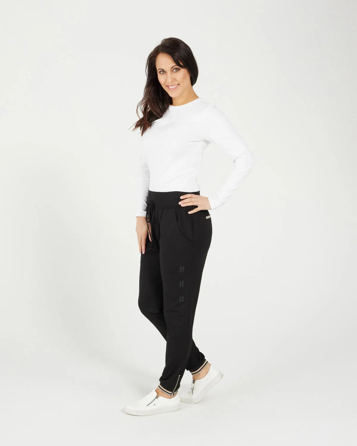 Zafina Amora Pant